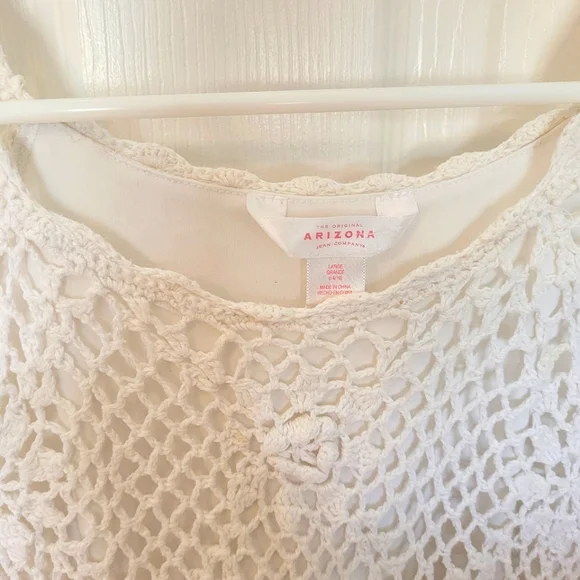 Top - Picture 2 of 3